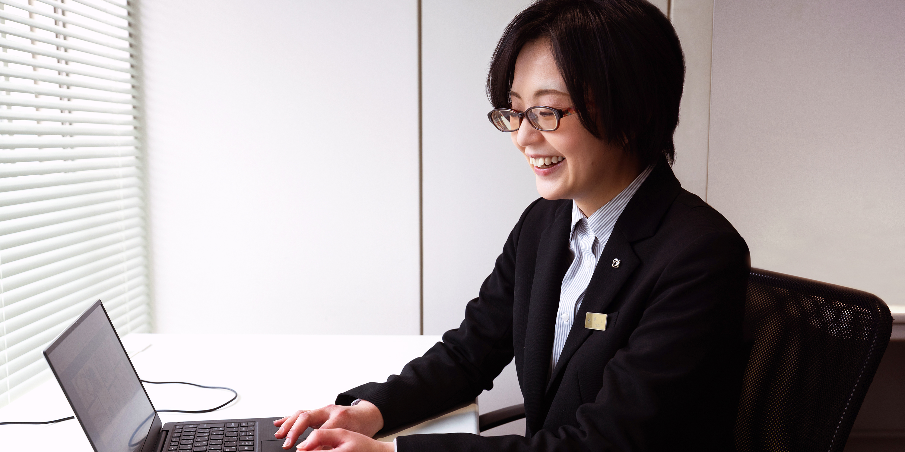 リクルートインタビューメインビジュアル